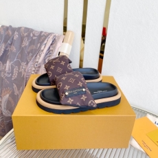 Louis Vuitton Slippers